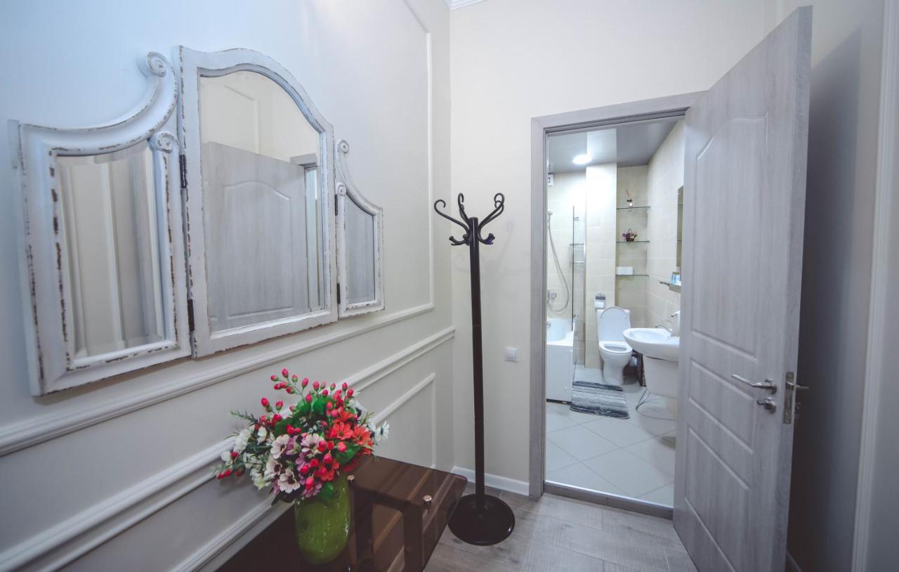 Under The Mountain Apartment Тбилиси Екстериор снимка